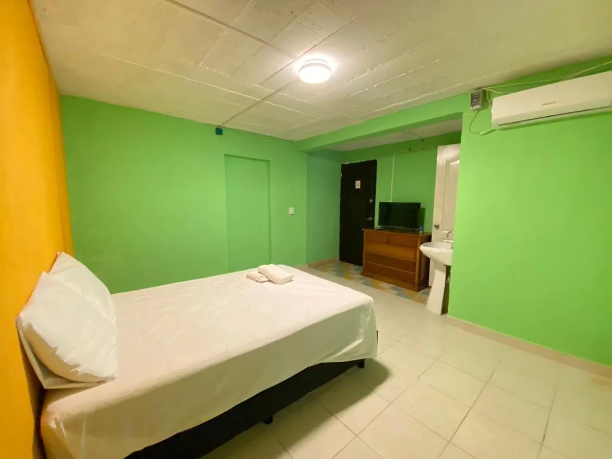 Awazul Centro Hotel Bacalar