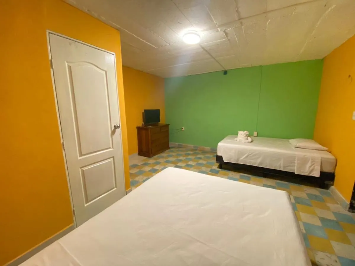 Awazul Centro Hotel Bacalar Mexico
